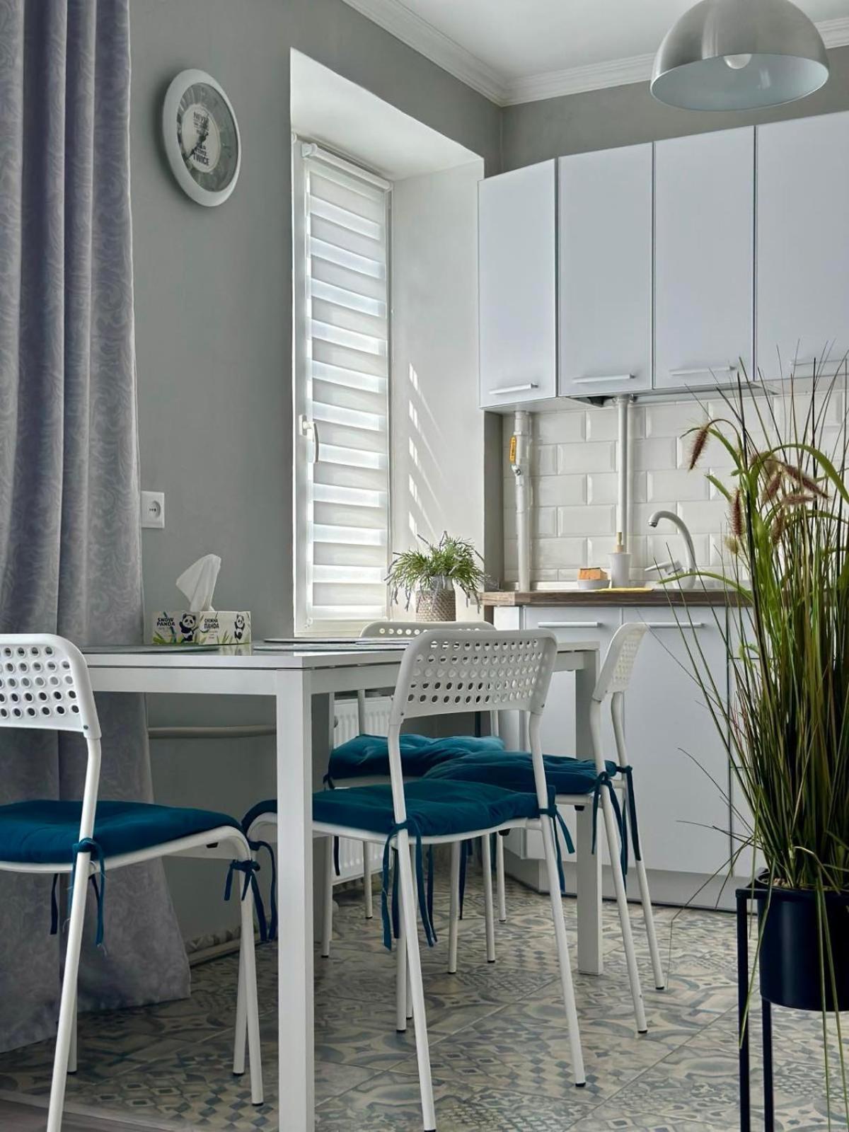 Sisters Apartment Shevchenko TTchernihiv Extérieur photo